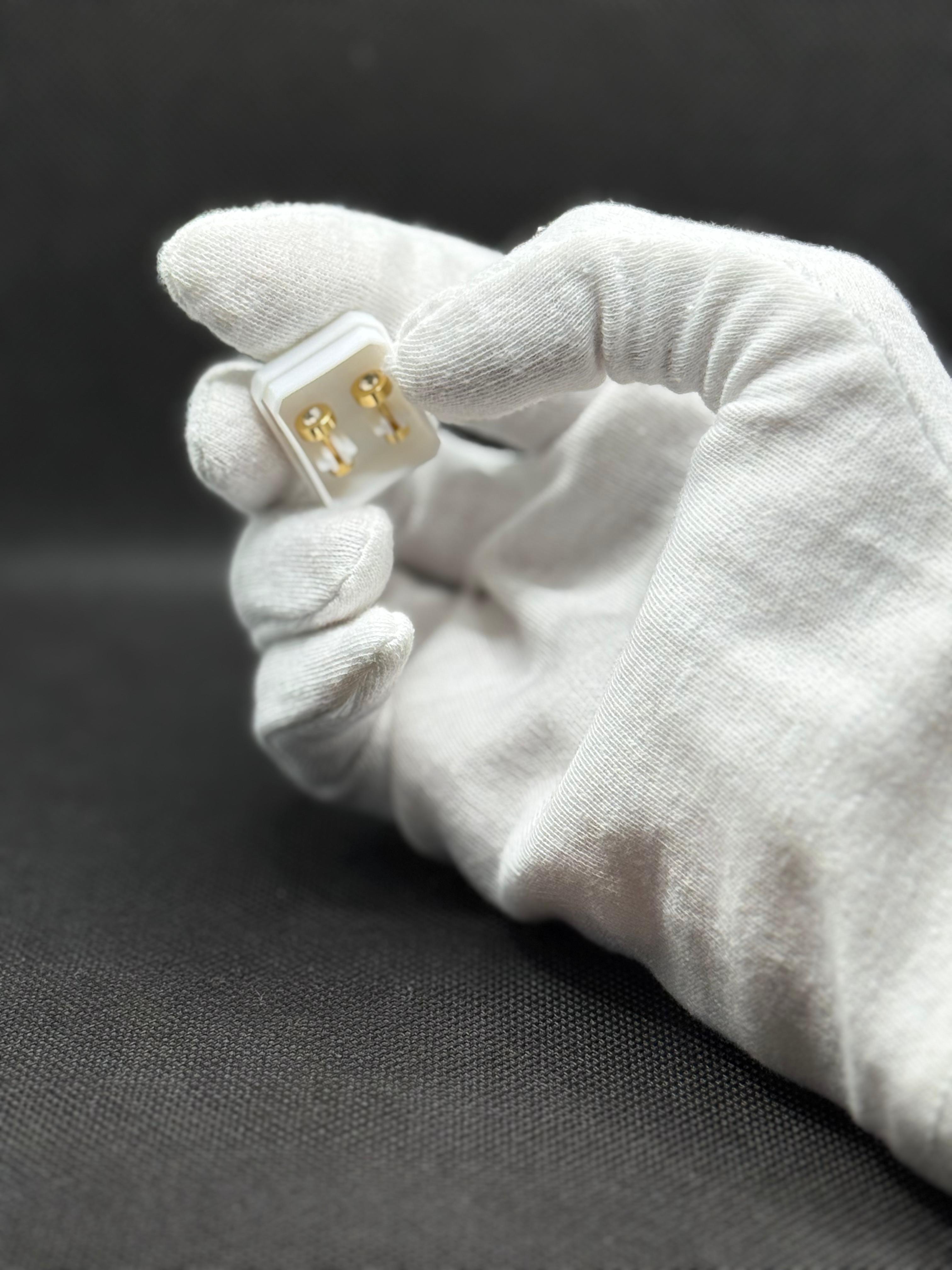 π Golden Stud Tops (Earrings) β¨