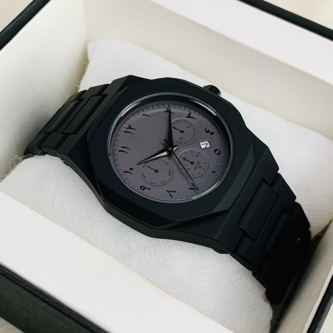 Matte Black Arabic Aura
