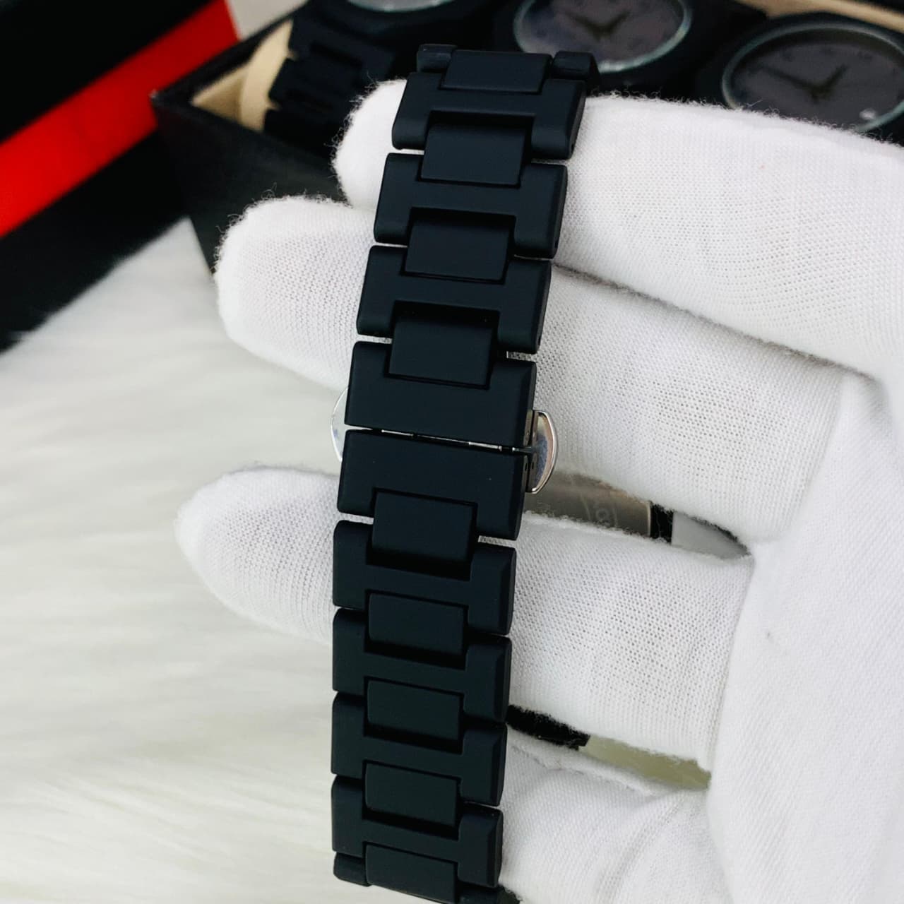 Matte Black Arabic Aura