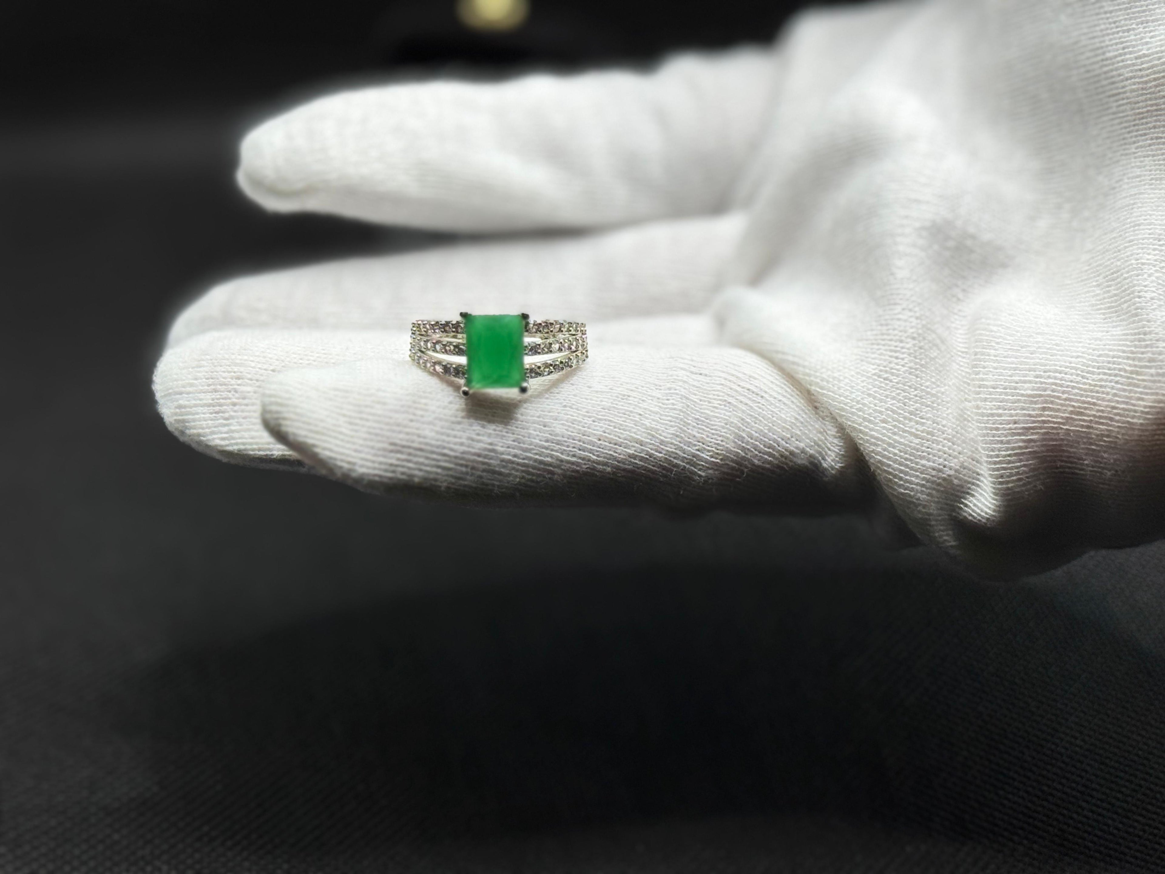 Elegant Stone Ring 💍